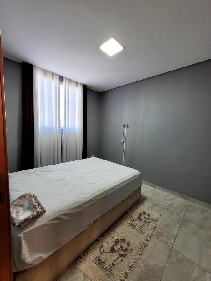 Appartement Apartamento Em Londrina Privado Com 2 Quartos De Casal Com Utensilios Garagem E Wifi Extérieur photo