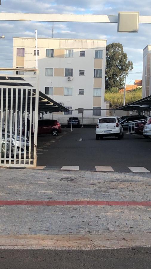 Appartement Apartamento Em Londrina Privado Com 2 Quartos De Casal Com Utensilios Garagem E Wifi Extérieur photo
